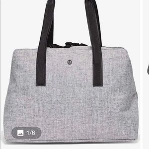 Lululemon Grey and black Go Getter bag